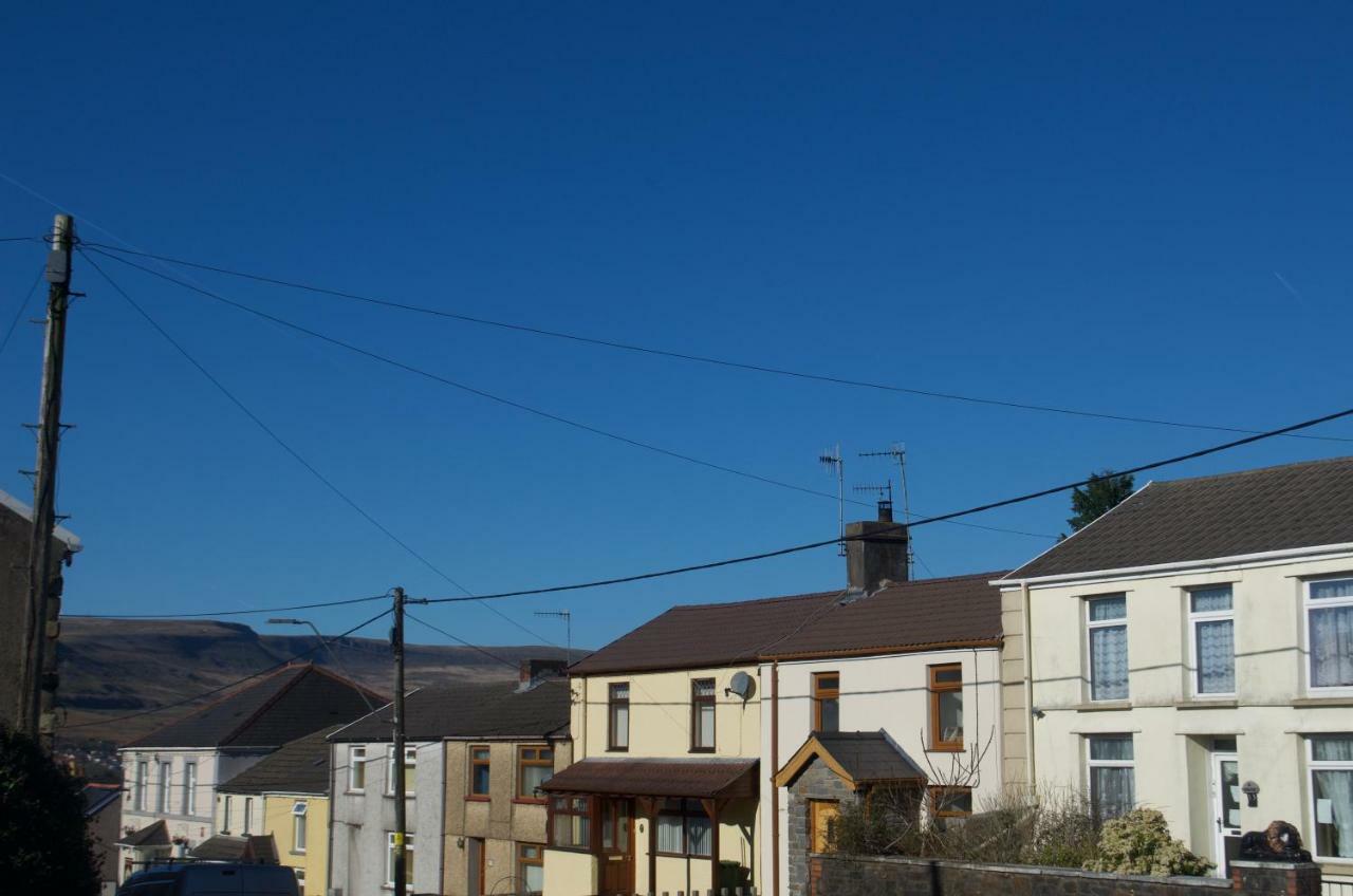 The Cwtch, Log Fire, Sleeps 6, Nr Zip World, Brecon And Bike Park Wales Villa Aberdare Exterior photo